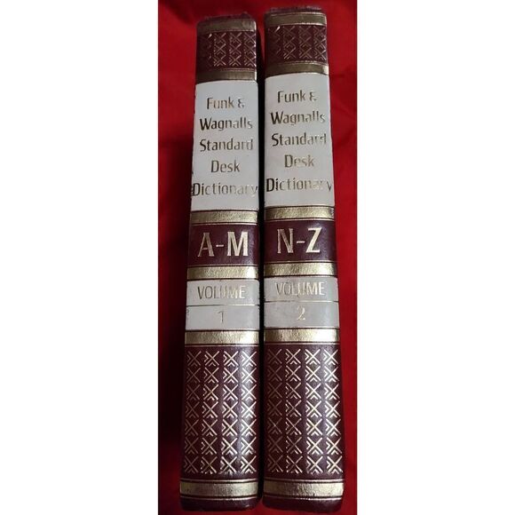 Funk & Wagnalls Standard Desk Dictionary Volumes 1 & 2-A to Z - Picture 2 of 9